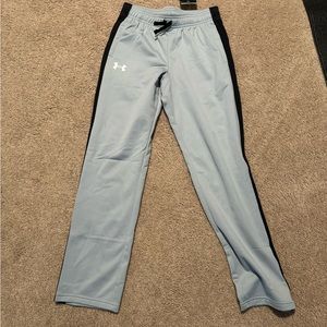 Boys under armour pants size medium grey